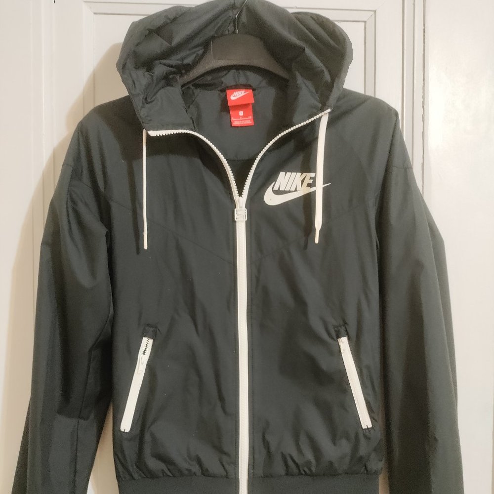 Nike Women Sportswear Hooded Jacket